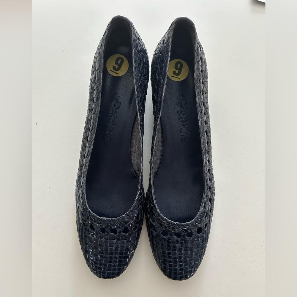 NWT Woman Braided Leather Navy Blue Shoes, Size 38-39 - Picture 3 of 5